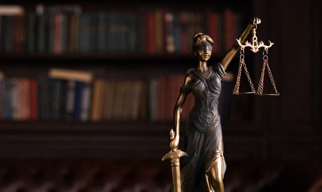 Ile trwa rozprawa sądowa karna? Odkryj, co wpływa na czas trwania Ile trwa rozprawa sądowa karna? Odkryj, co wpływa na czas trwania