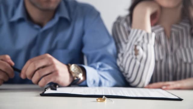 Ile kosztuje napisanie pozwu? Sprawdź, co wpływa na ceny usług prawnych Ile kosztuje napisanie pozwu? Sprawdź, co wpływa na ceny usług prawnych